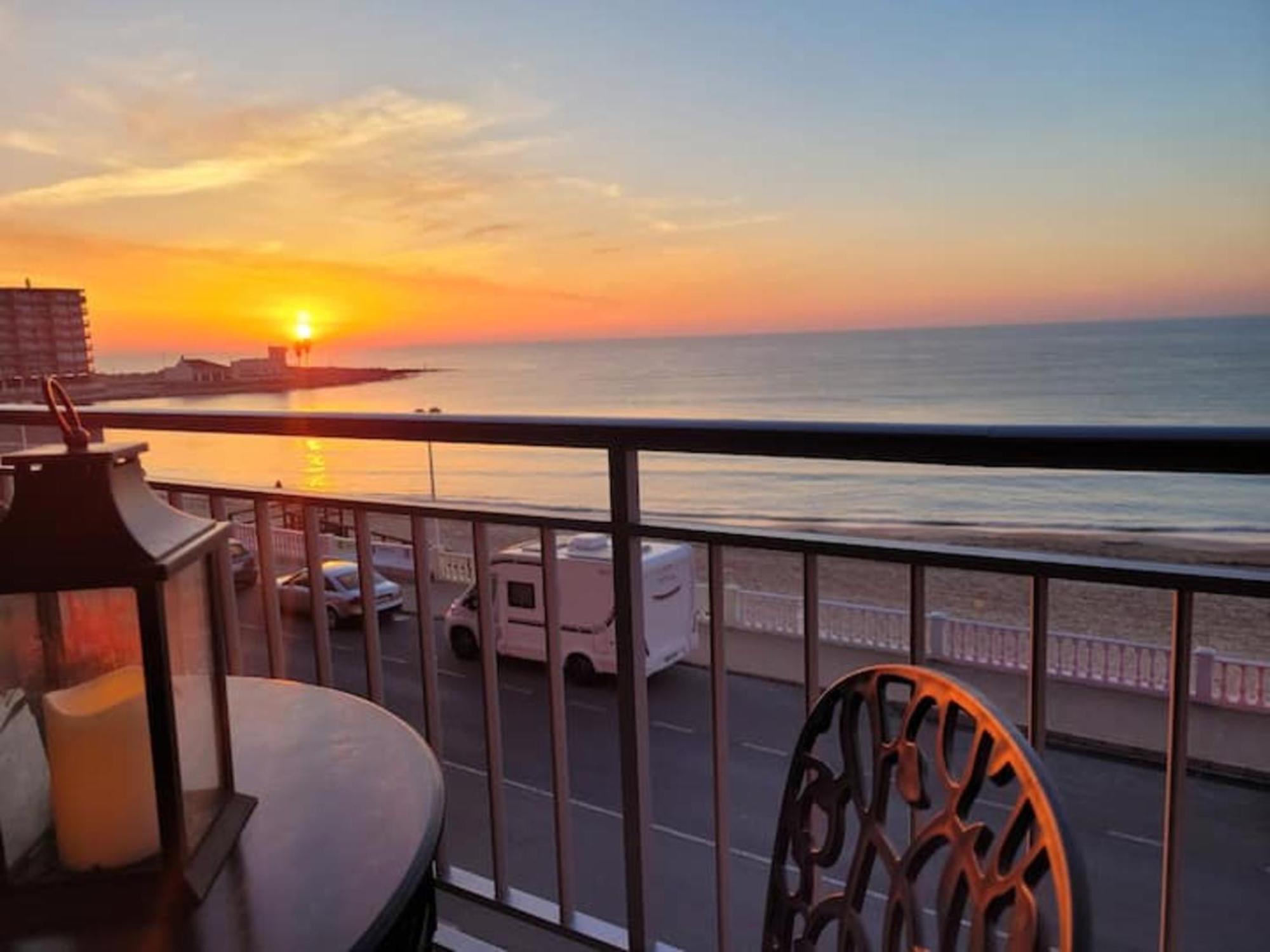 Pmt16 - Large City Apartment On The Beach Торевьиа Экстерьер фото